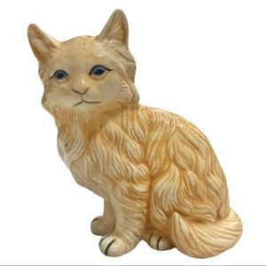 1985 Vintage Handmade Ceramic Cat Figurine/Statue